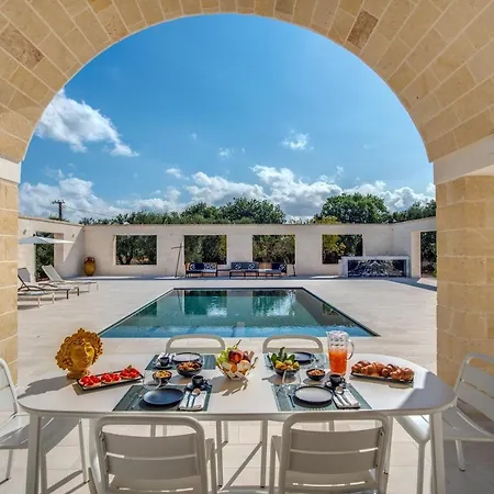 Villa Jehudiel San Michele Salentino